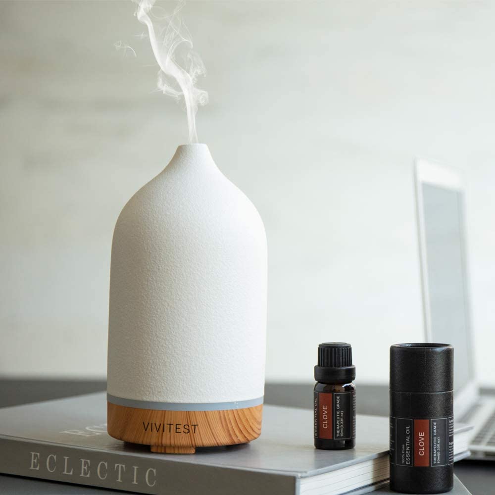 nightstand-decor-diffuser