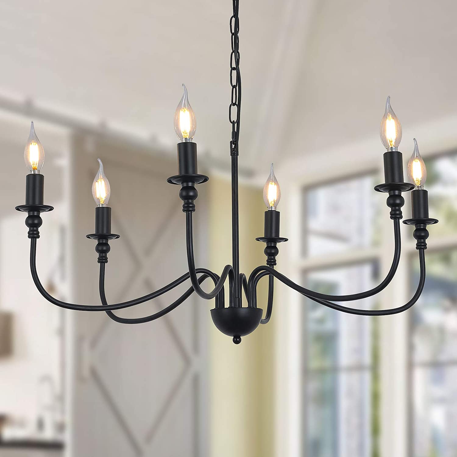 farmhouse-bathroom-decor-chandelier