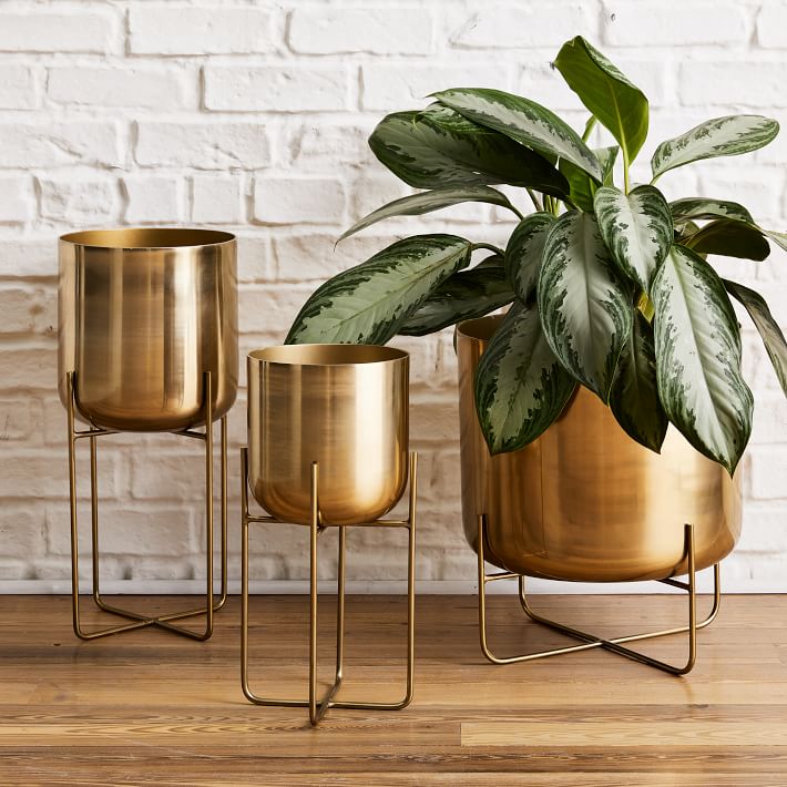 modern-planters-bronze
