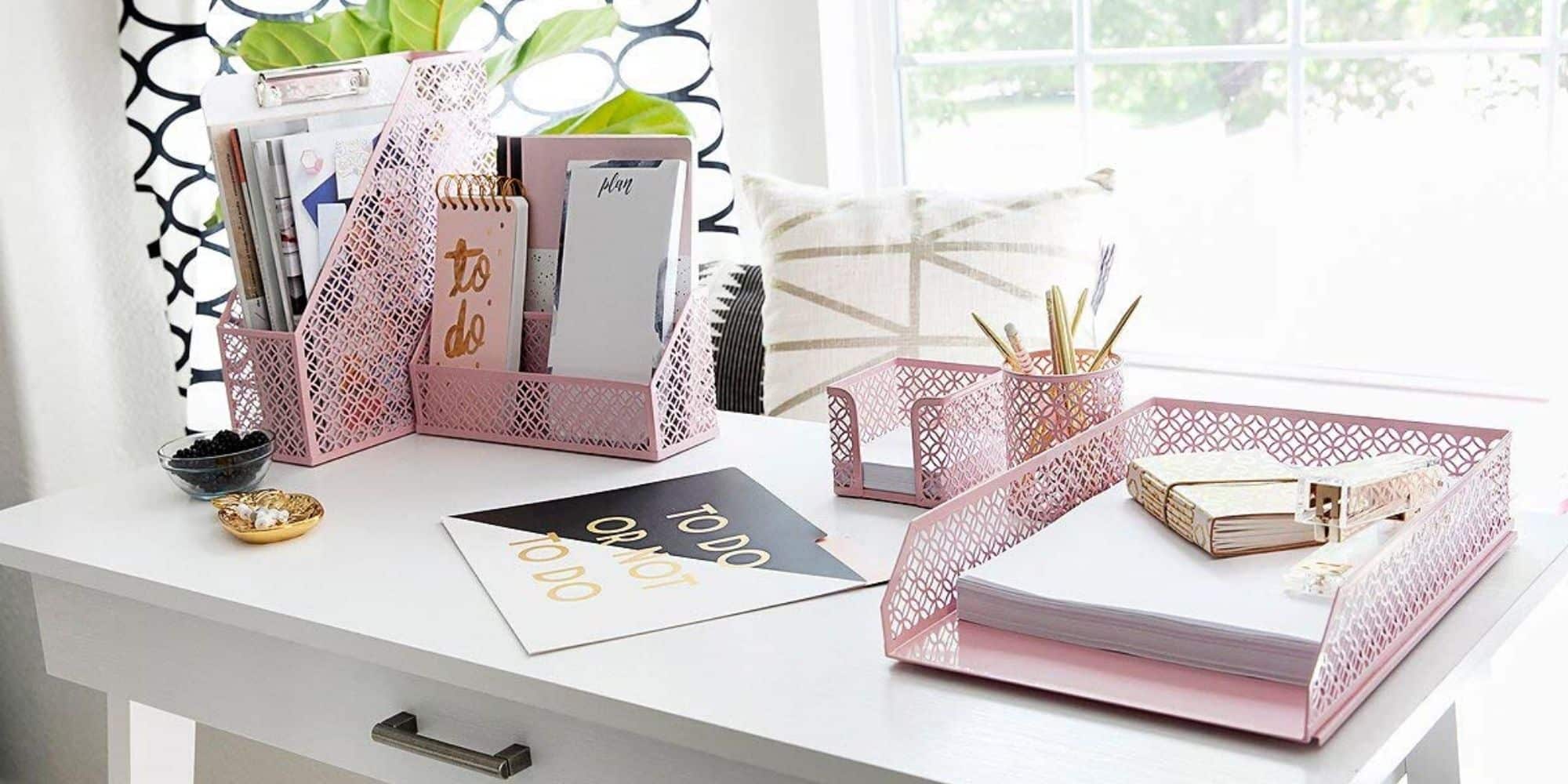 pink-desk-accessories