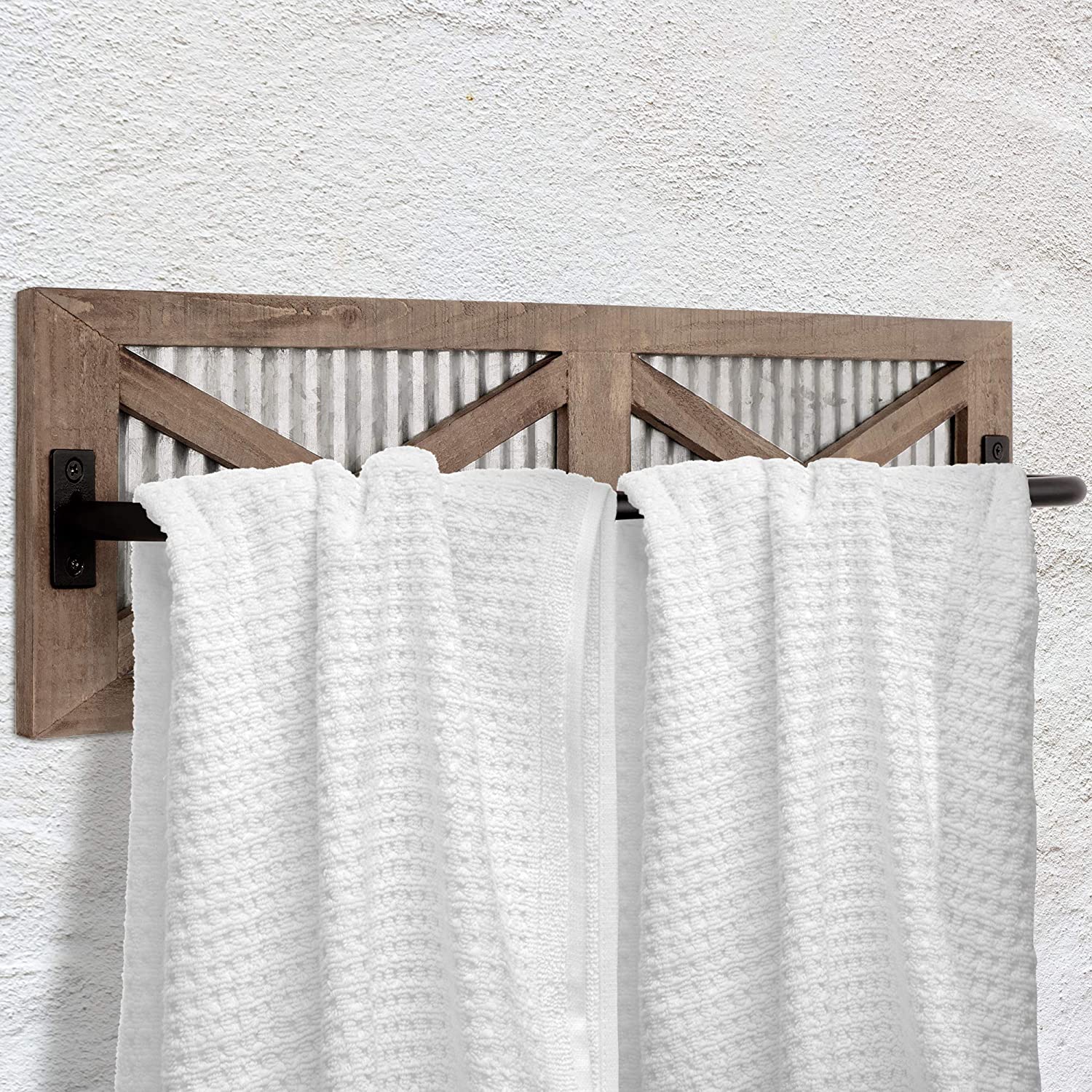 farmhouse-bathroom-decor-towel-bar