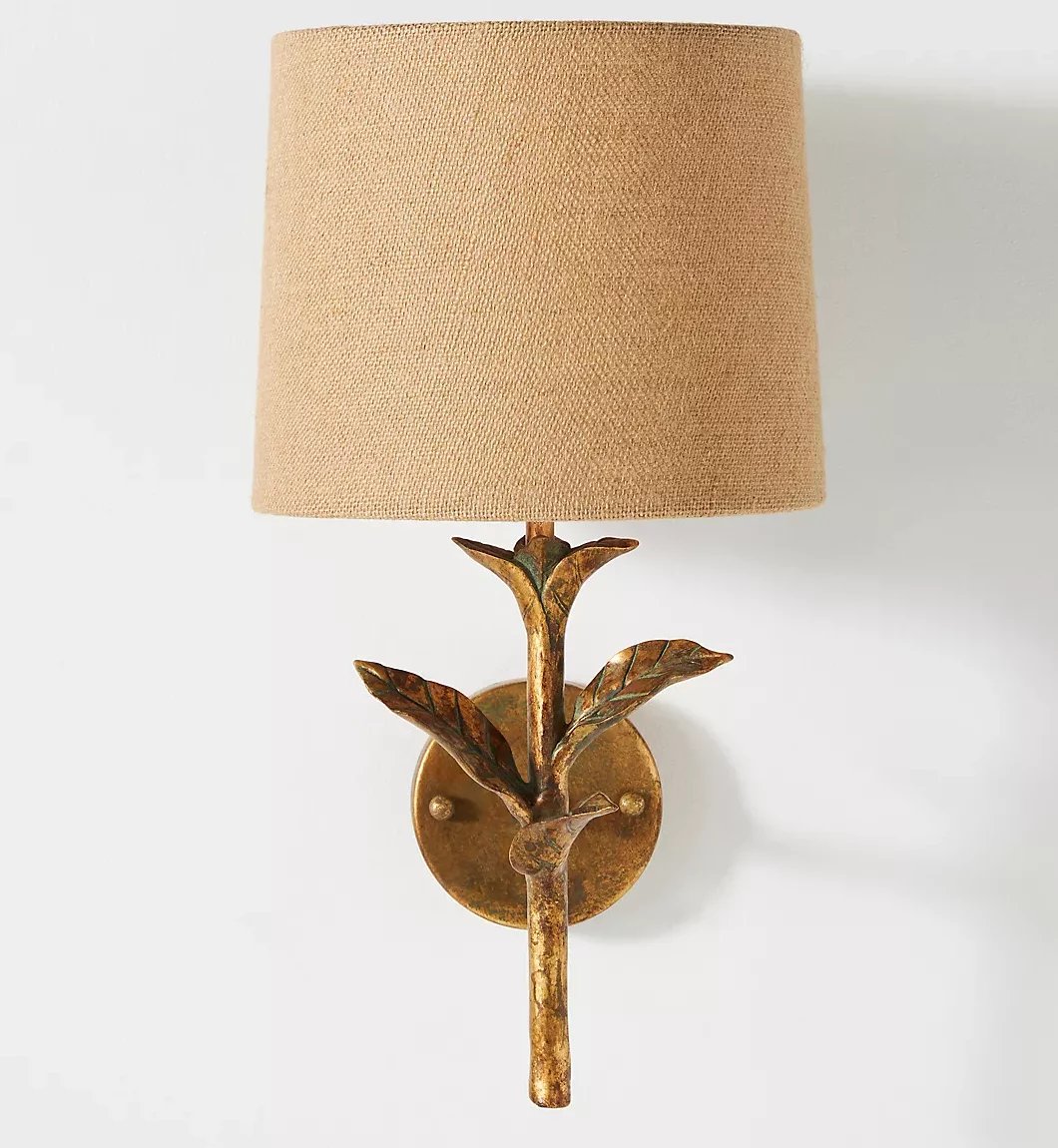 nightstand-decor-sconce