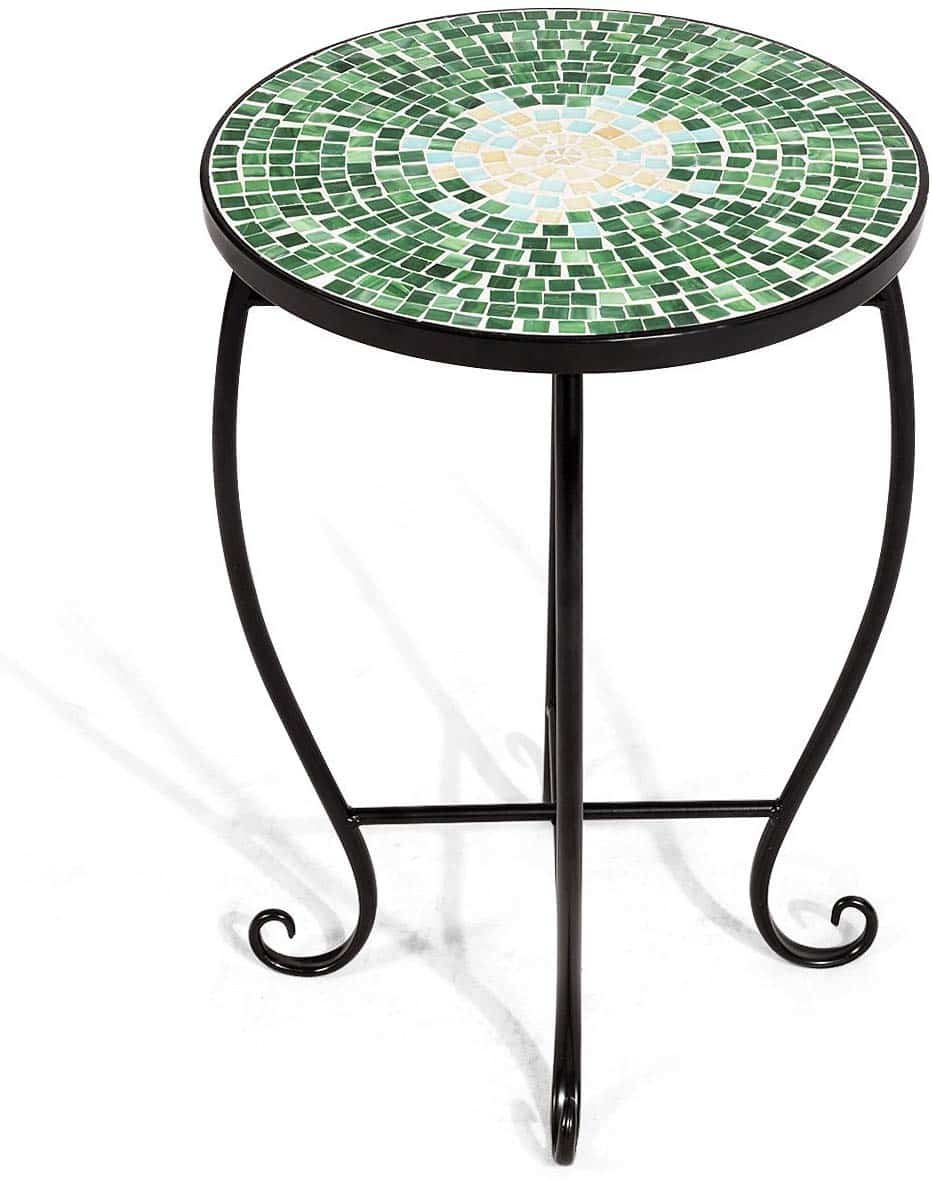 garden-decor-table