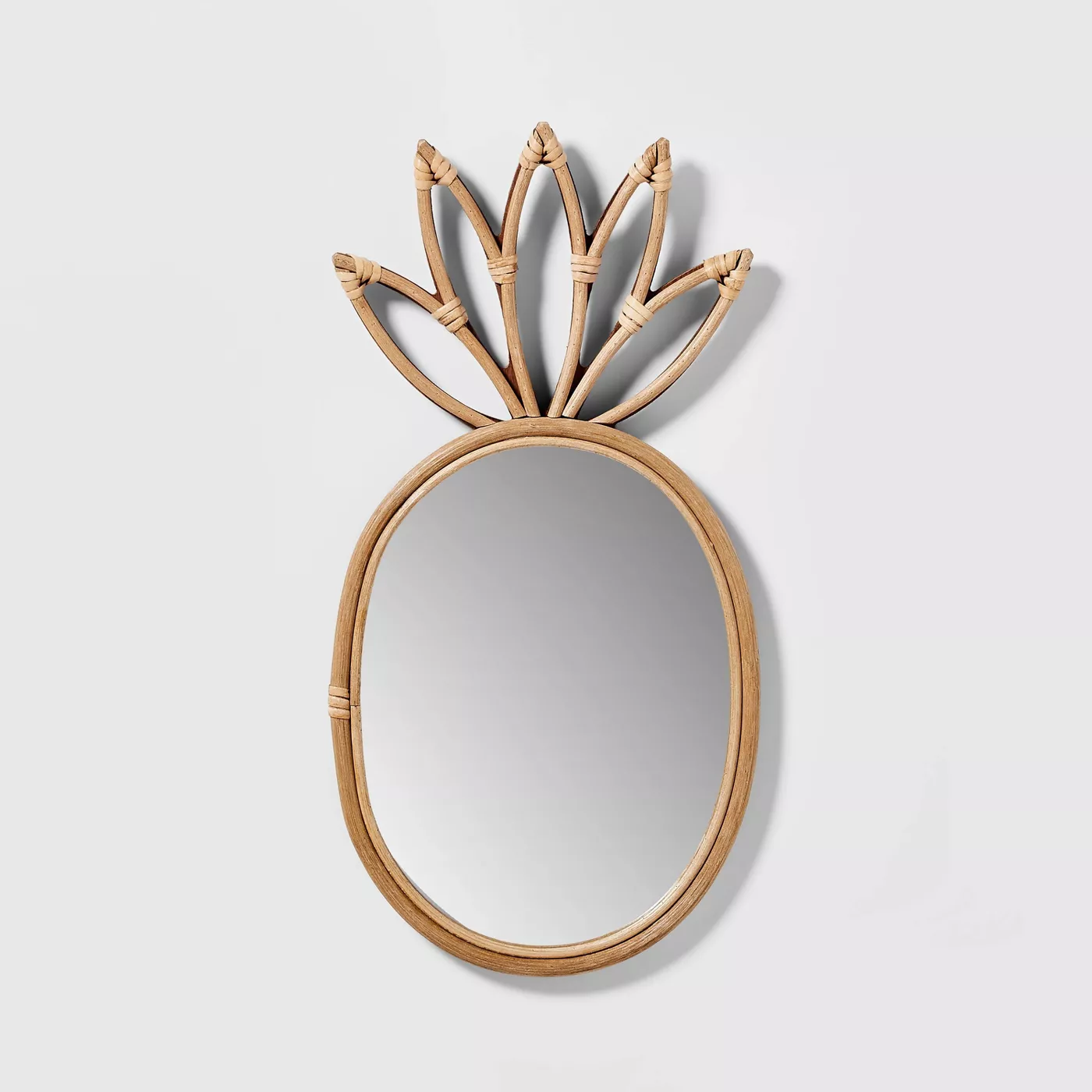 rattan-wall-decor-pineapple-mirror
