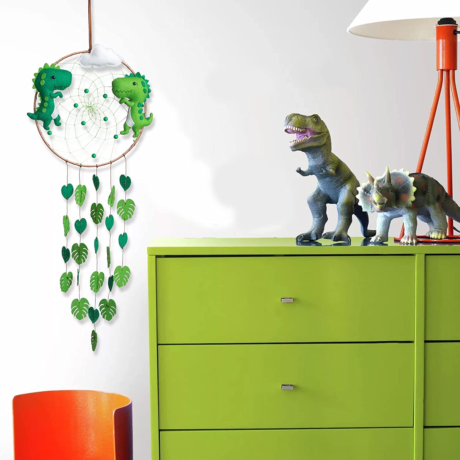 dinosaur-themed-bedroom-ideas-dream-catcher